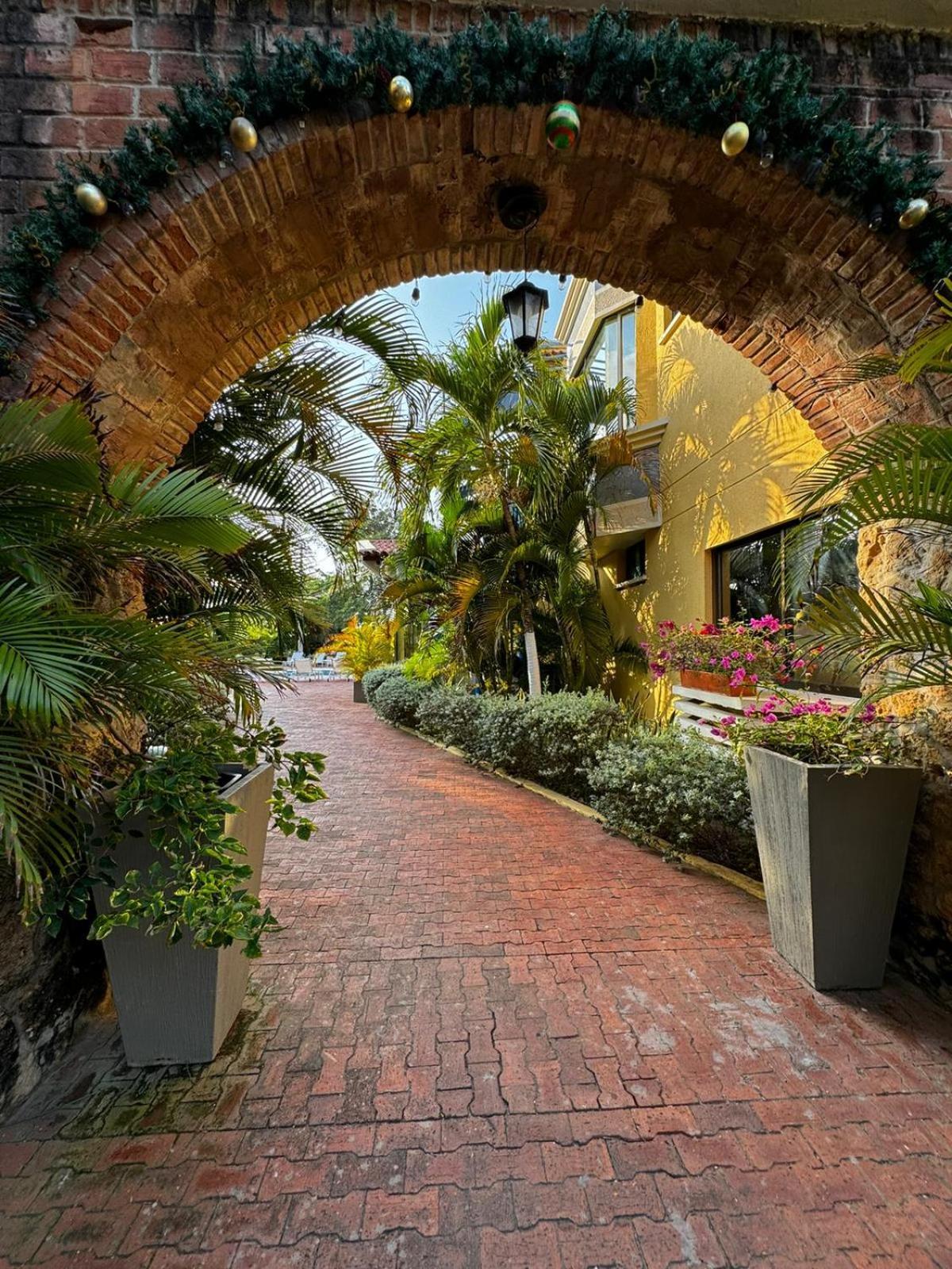 Porto Bello Hotel Boutique Пуэрто-Коломбия Экстерьер фото