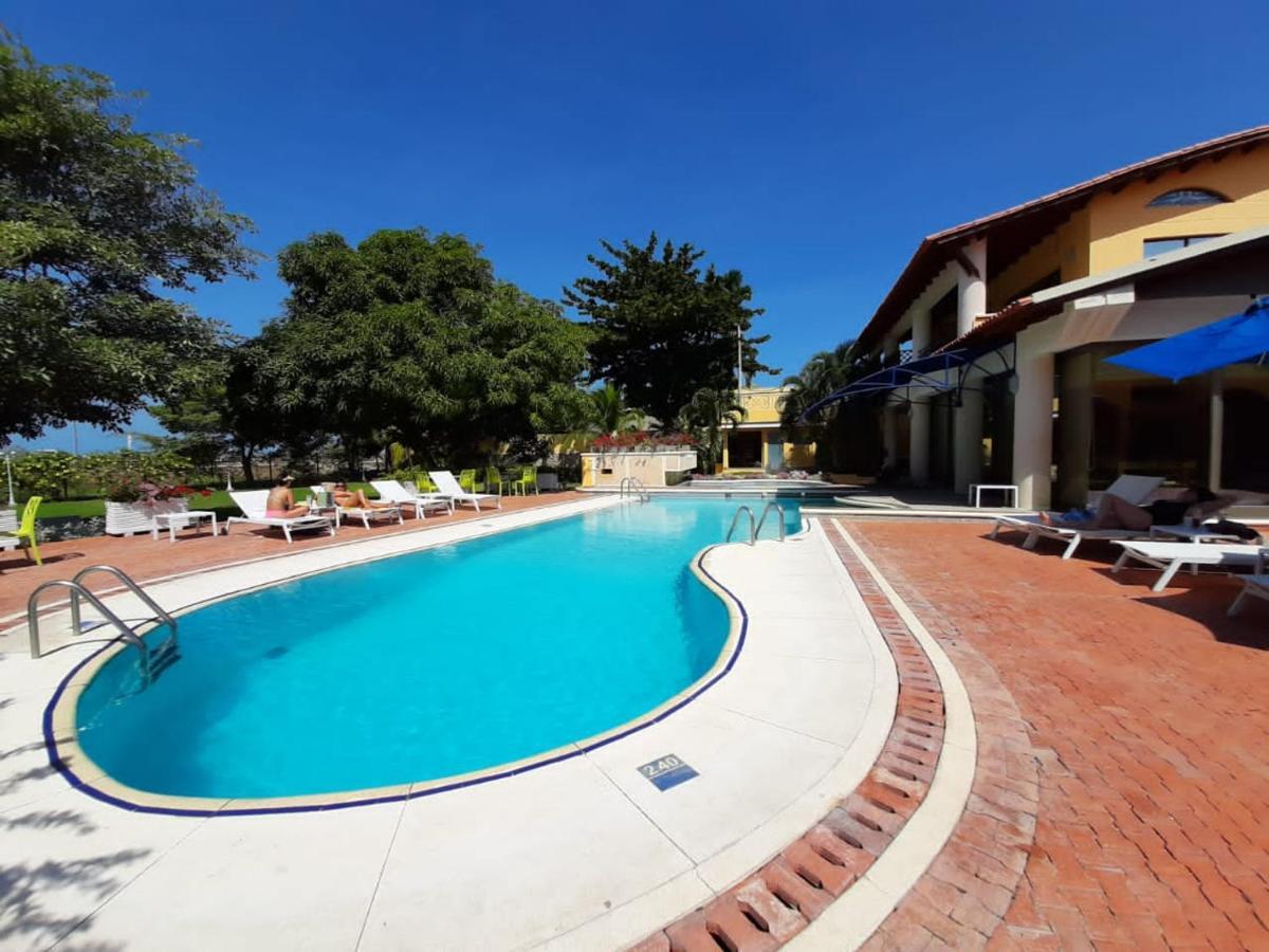 Porto Bello Hotel Boutique Пуэрто-Коломбия Экстерьер фото